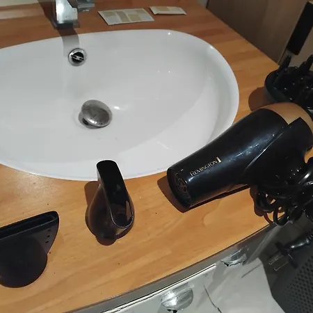 Apartment Loft Avec Jacuzzi Et Billard - Internet - Entree Autonome *