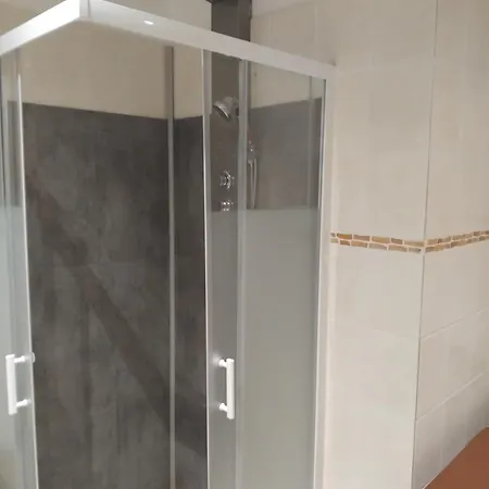 Apartment Loft Avec Jacuzzi Et Billard - Internet - Entree Autonome