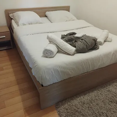 Apartment Loft Avec Jacuzzi Et Billard - Internet - Entree Autonome